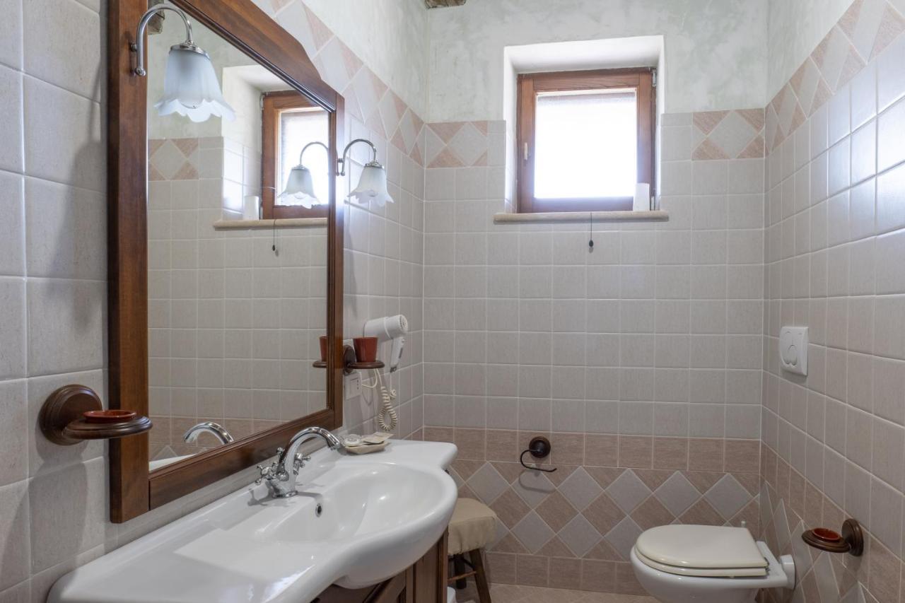 Agriturismo Tenuta Roccaccia Pitigliano Bagian luar foto